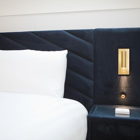 Ultra Stylish Apt Set In An Affluent Location Poole Eksteriør bilde