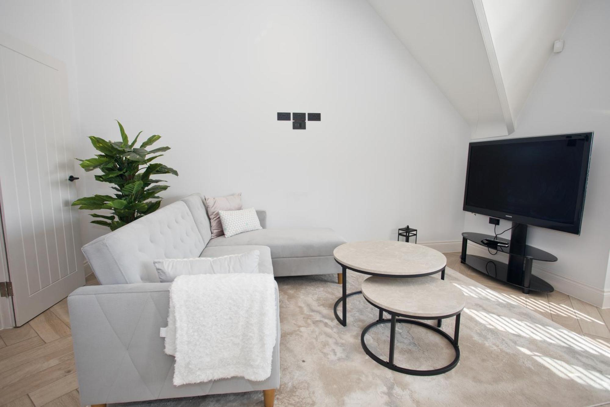 Ultra Stylish Apt Set In An Affluent Location Poole Eksteriør bilde