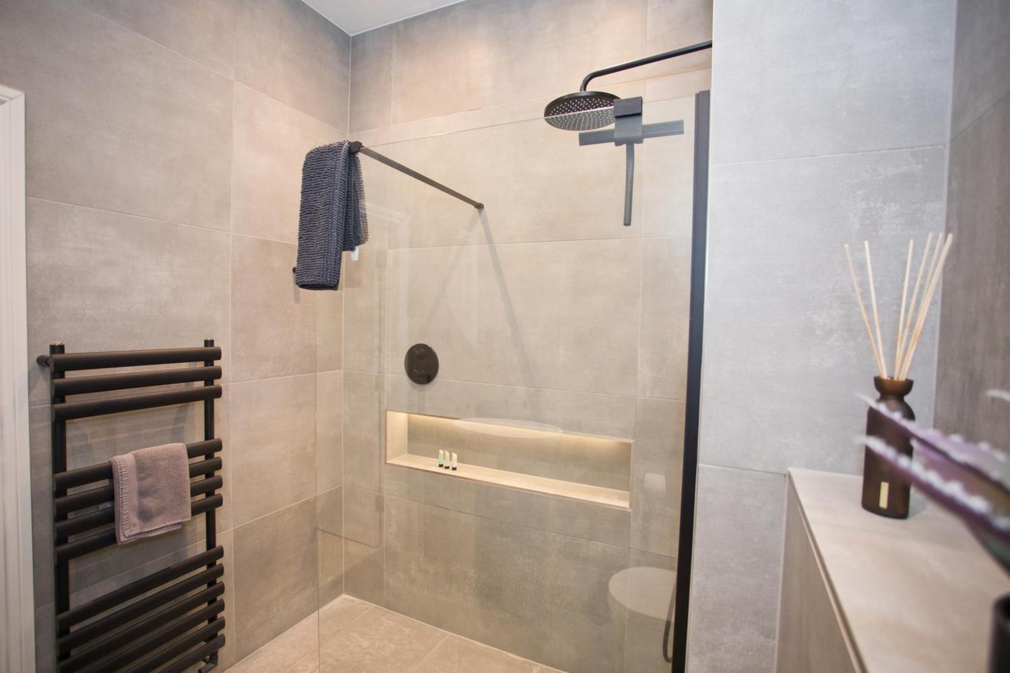 Ultra Stylish Apt Set In An Affluent Location Poole Eksteriør bilde