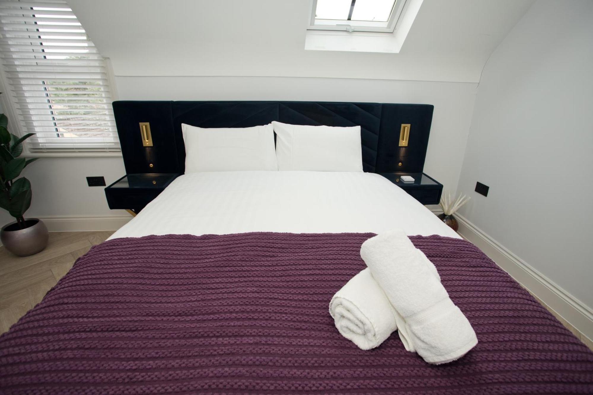Ultra Stylish Apt Set In An Affluent Location Poole Eksteriør bilde